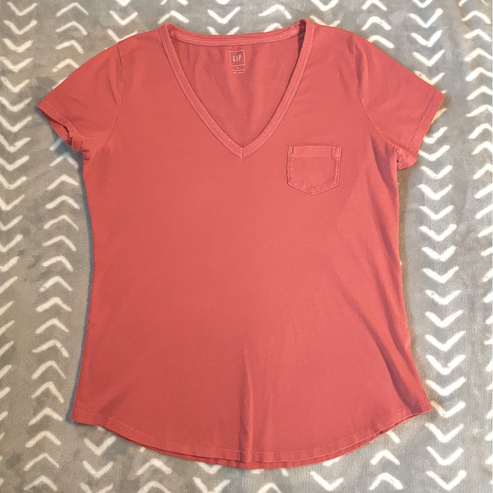 Gap Coral Vintage Wash V-Neck Tee